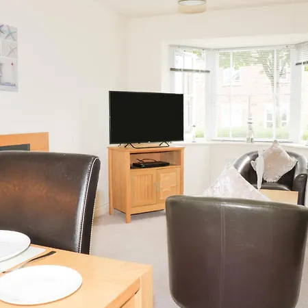 2 Perran Court Filey
